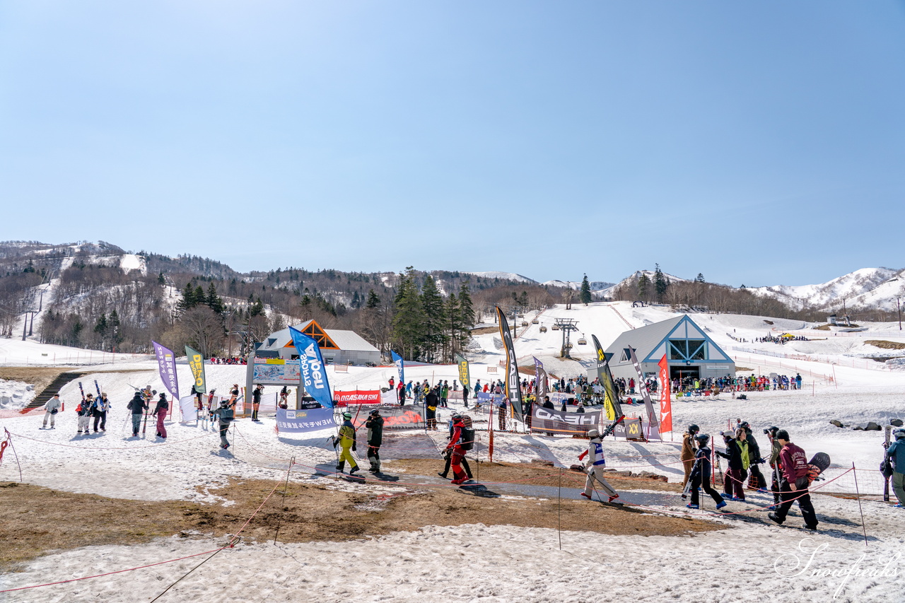 キロロリゾート｜ポカポカ陽気で絶好の春スキー日和♪こんな日は、みんなで思いっきり春雪を満喫しましょう！